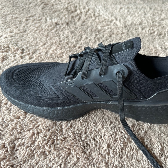 Adidas Ultraboost 21 (triple black) - Picture 2 of 6